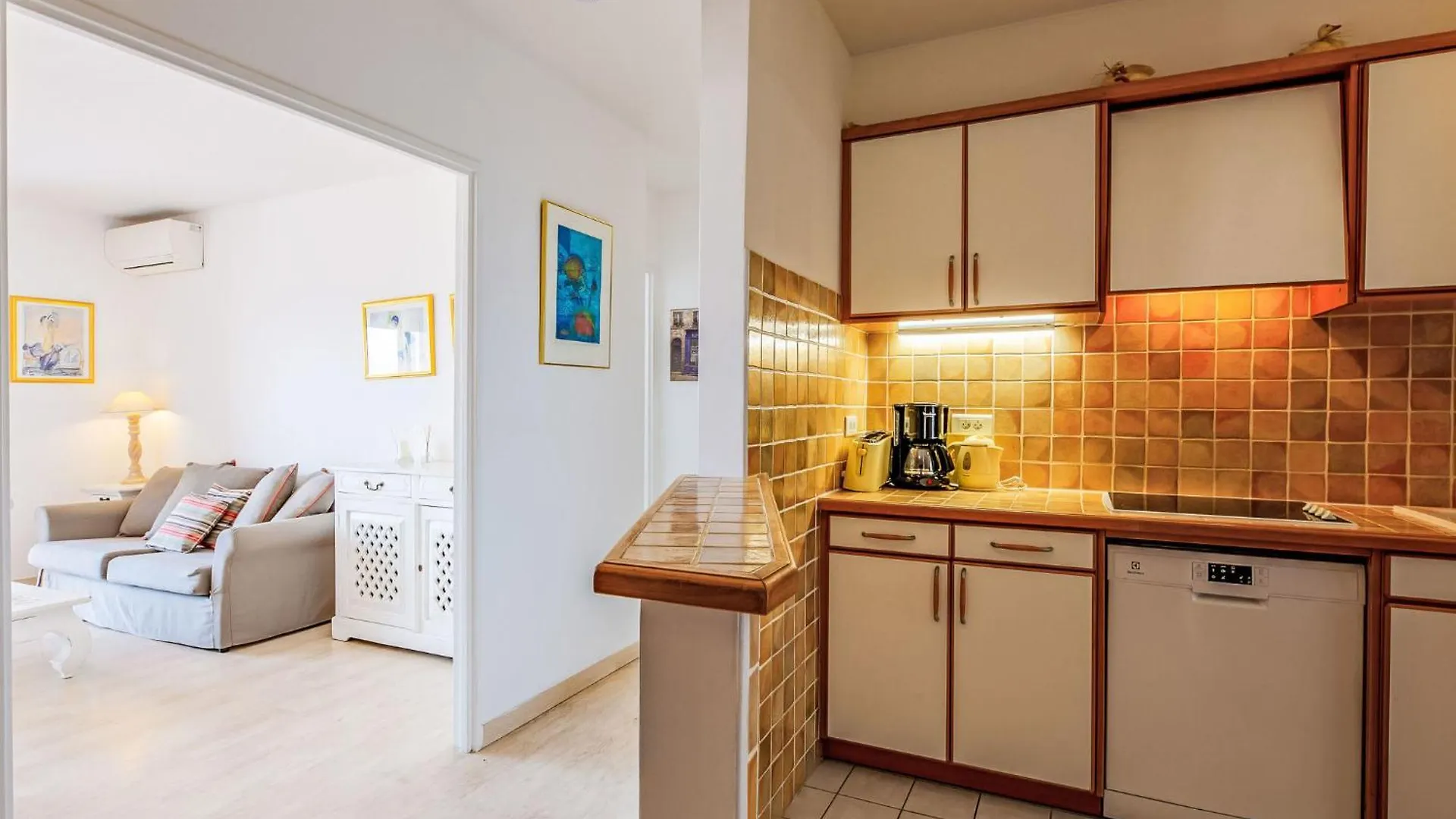 Apartment Les Pins Dores-2 By Interhome Sainte-Maxime 0*,